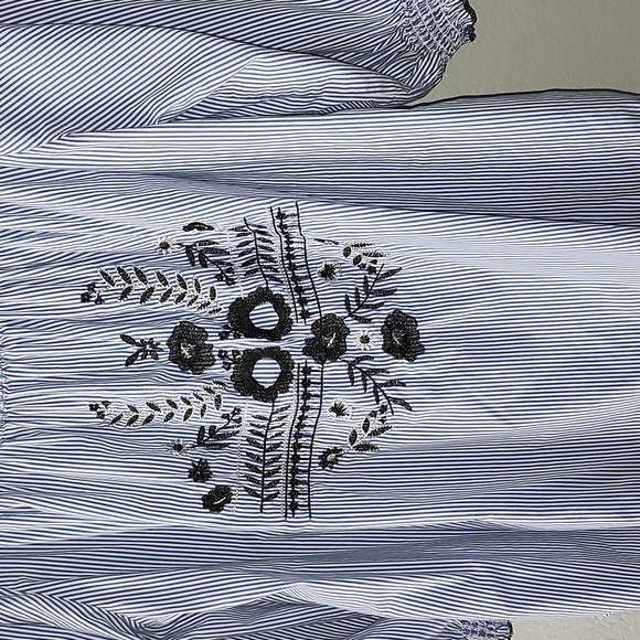 Grand & Greene Embroidered Blouse - Picture 3 of 8